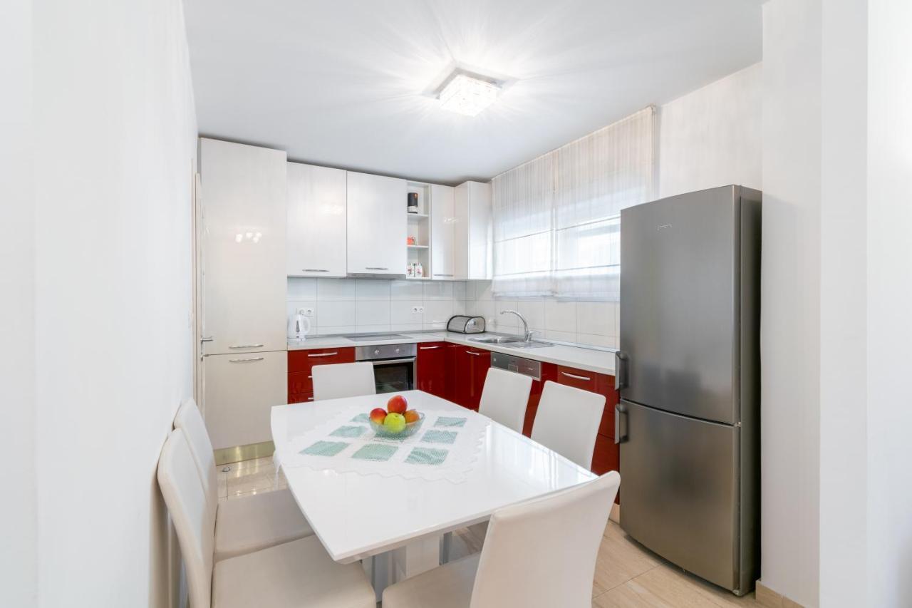 Prskalo Apartment Makarska